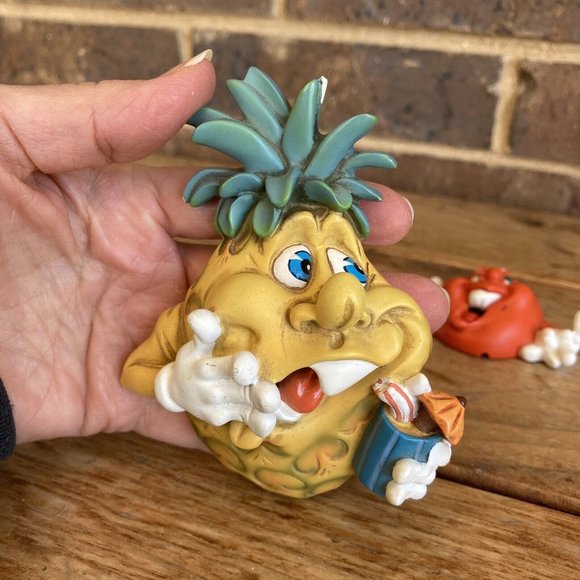 Gigglin Groceries Jack Graham Second Nature Anthropomorphic Fruit Wall Plaques - Picture 13 of 16